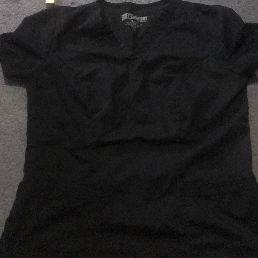 Set of medium greys anatomy scrubs